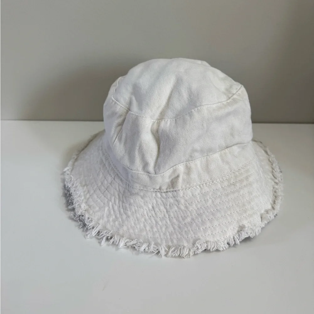 Daisy Print Reversible Bucket Hat with Distressed Trim